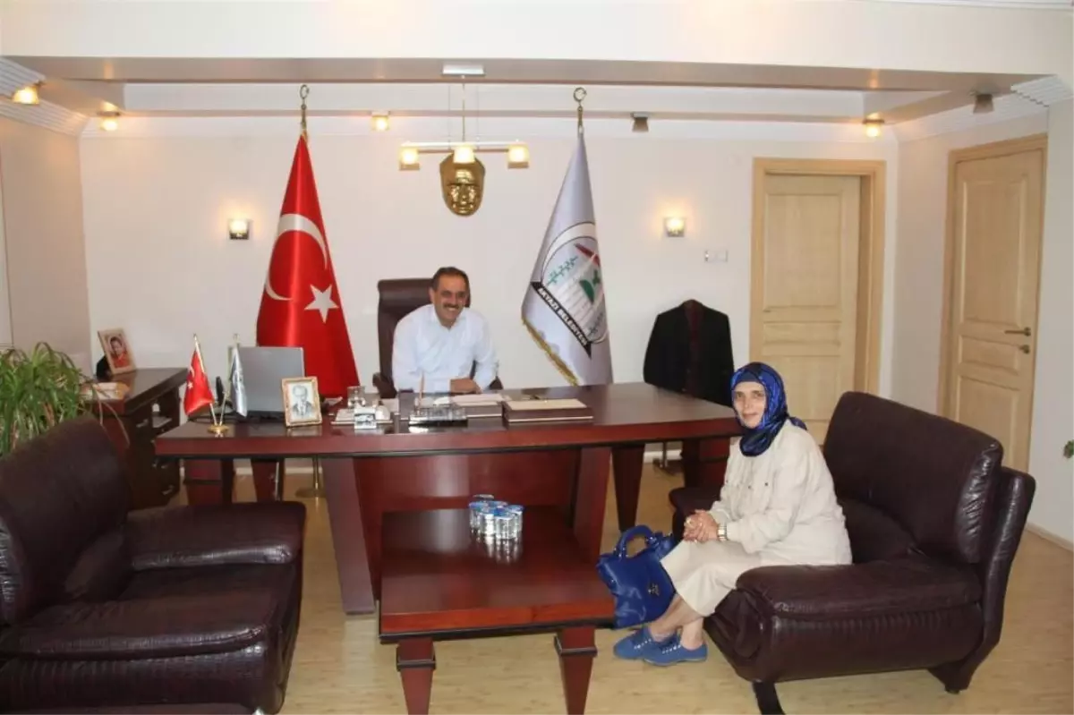 Şampiyonun Annesinden Teşekkür Ziyareti