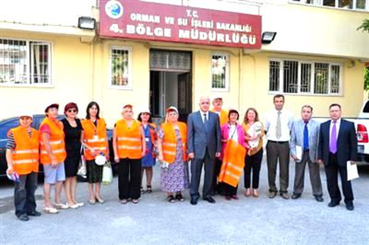 Sokak Hayvanlarına Sertifikalı Koruyucular