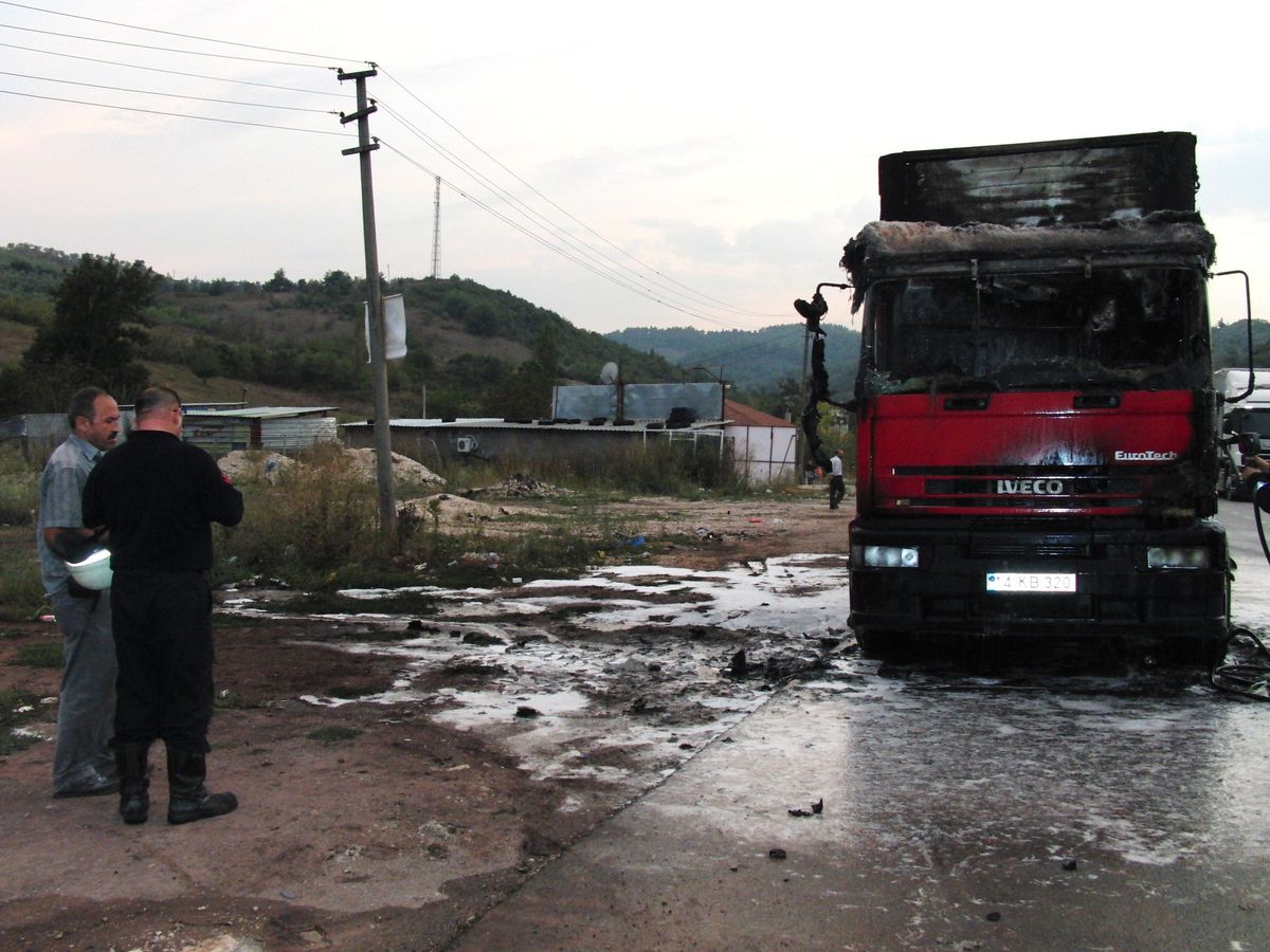 Tır Alev Alev Yandı