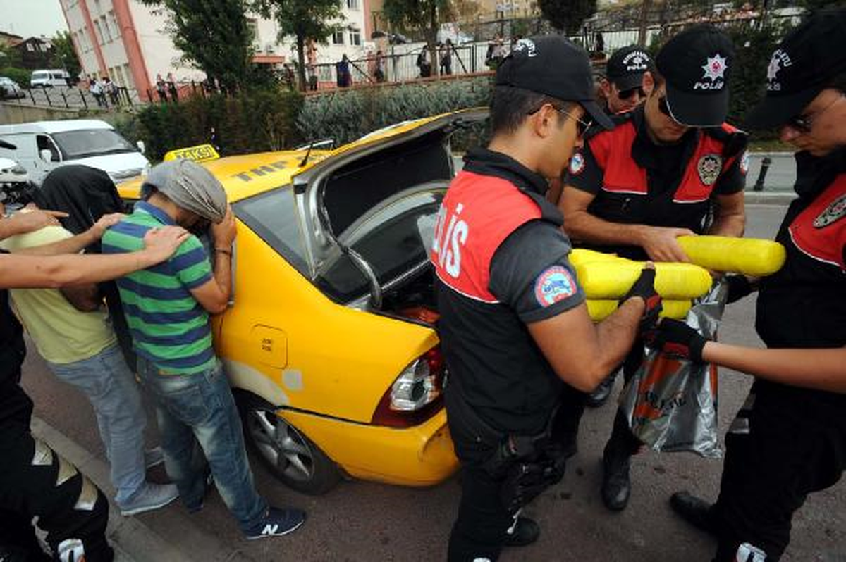 Taksiden 6 Kilo Esrar Çıktı