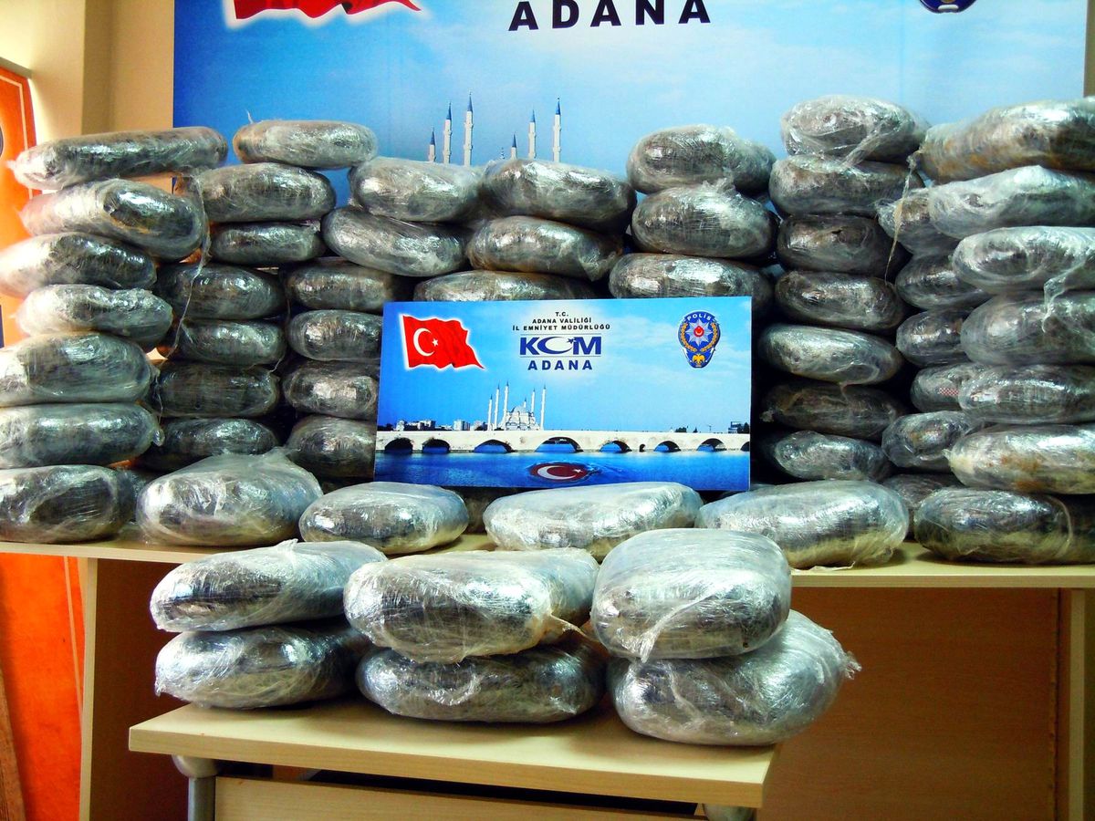 Adana\'da Uyuşturucu Operasyonu