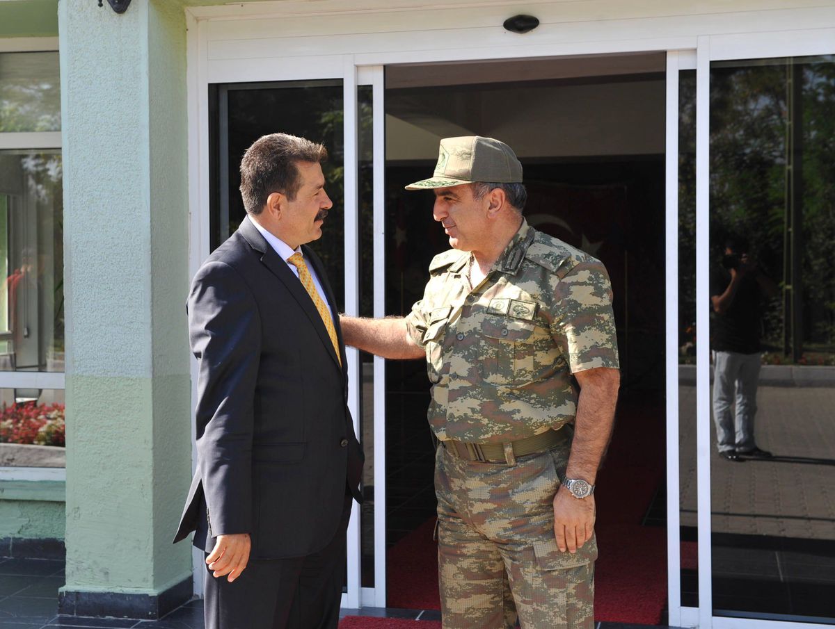Başkan Berberoğlu Tugay Komutanını Ziyaret Etti