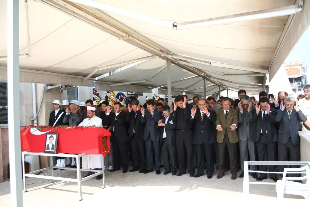 Başsavcı Vekili Toprağa Verildi