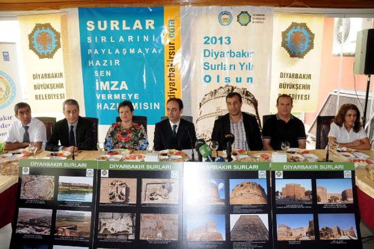 "Diyarbakır\'ın ve Bölgenin Kurtuluşu Barıştadır"
