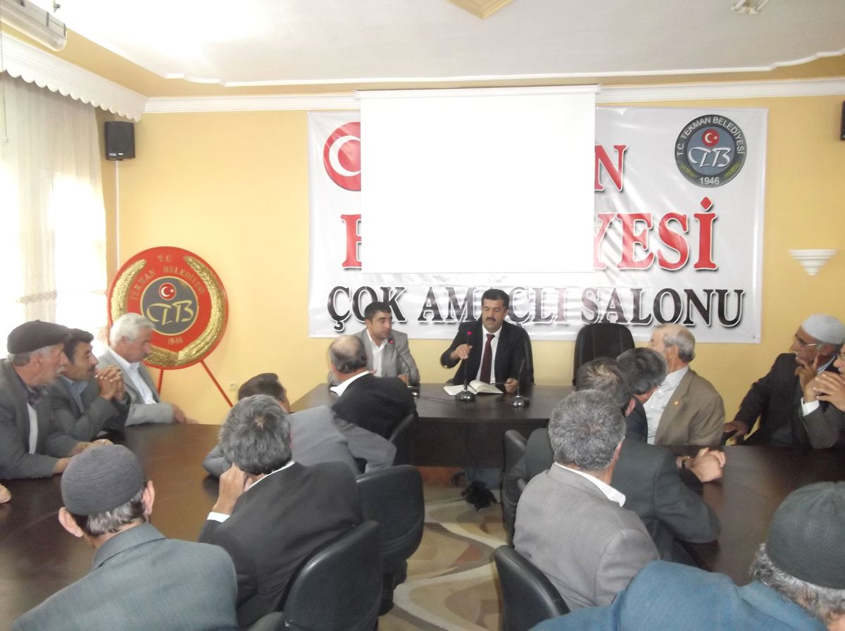 Belediye Başkanı Doğan, Tekman\'da Muhtarlarla Biraraya Geldi