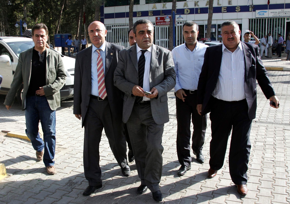 CHP Heyeti Akçakale Kaymakamlığı\'nda