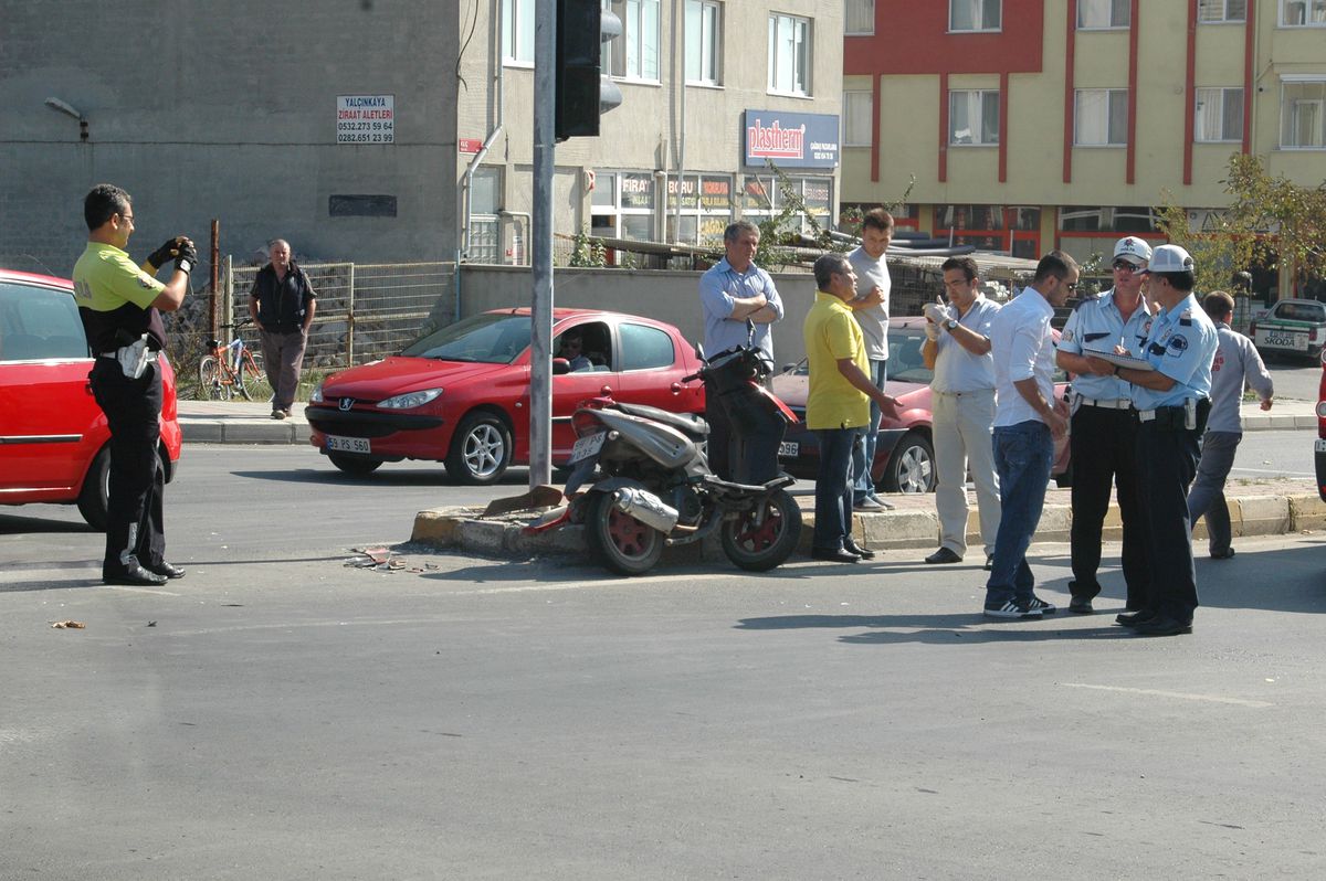 Çorlu\'da Trafik Kazası 1 Yaralı
