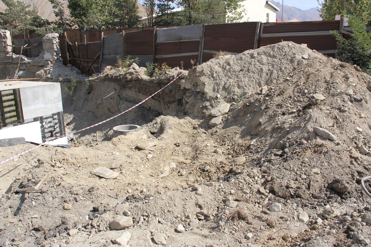 Hakkari\'de Hükümet Konağı İnşaatı Durduruldu