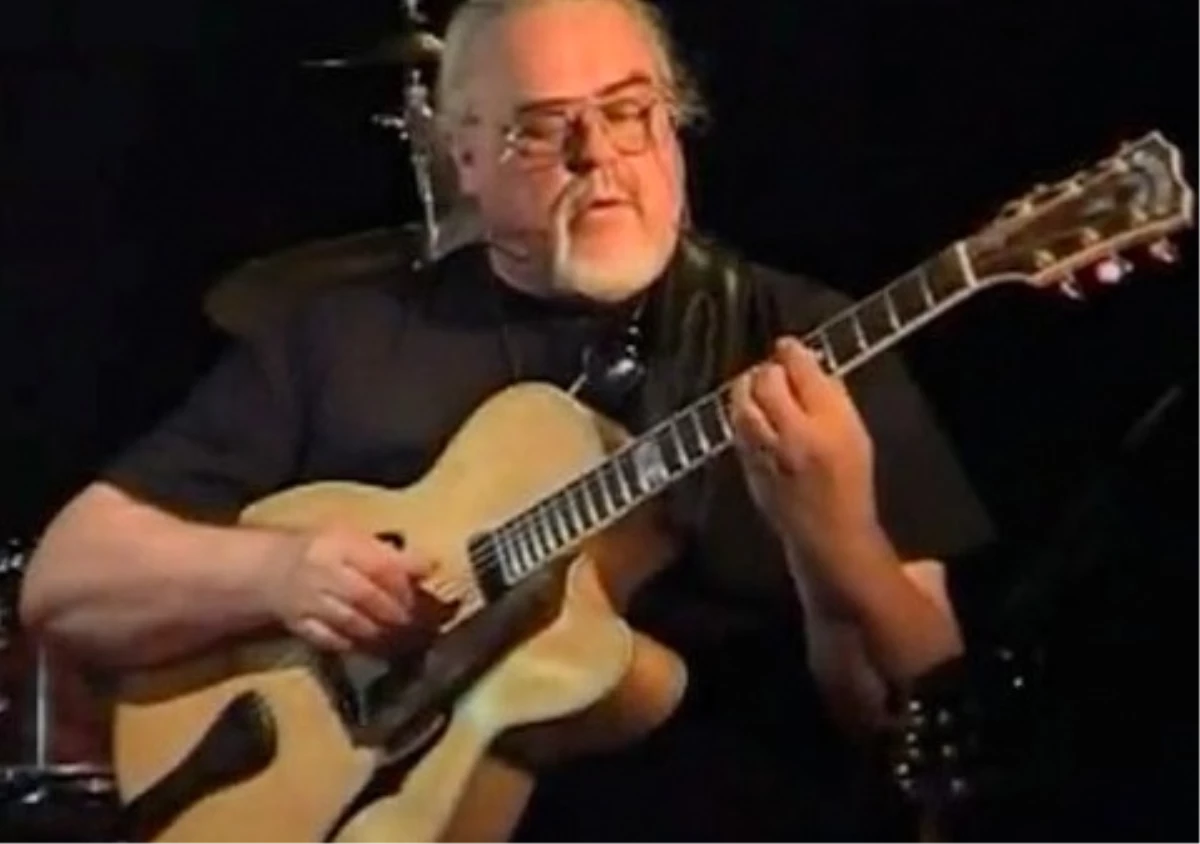 İngiliz Gitarist Jim Sullivan Öldü