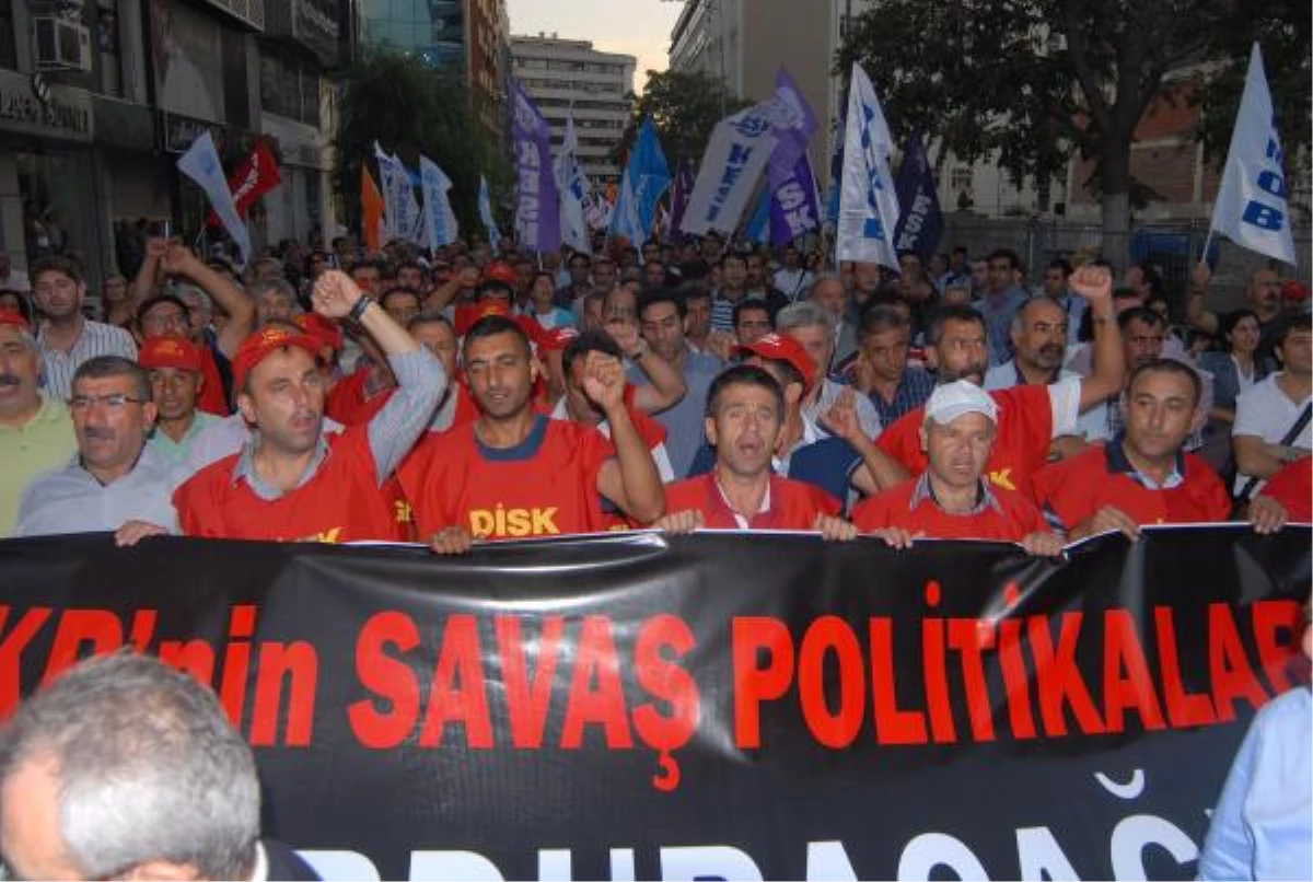 İzmir\'de Tezkere Protestosu