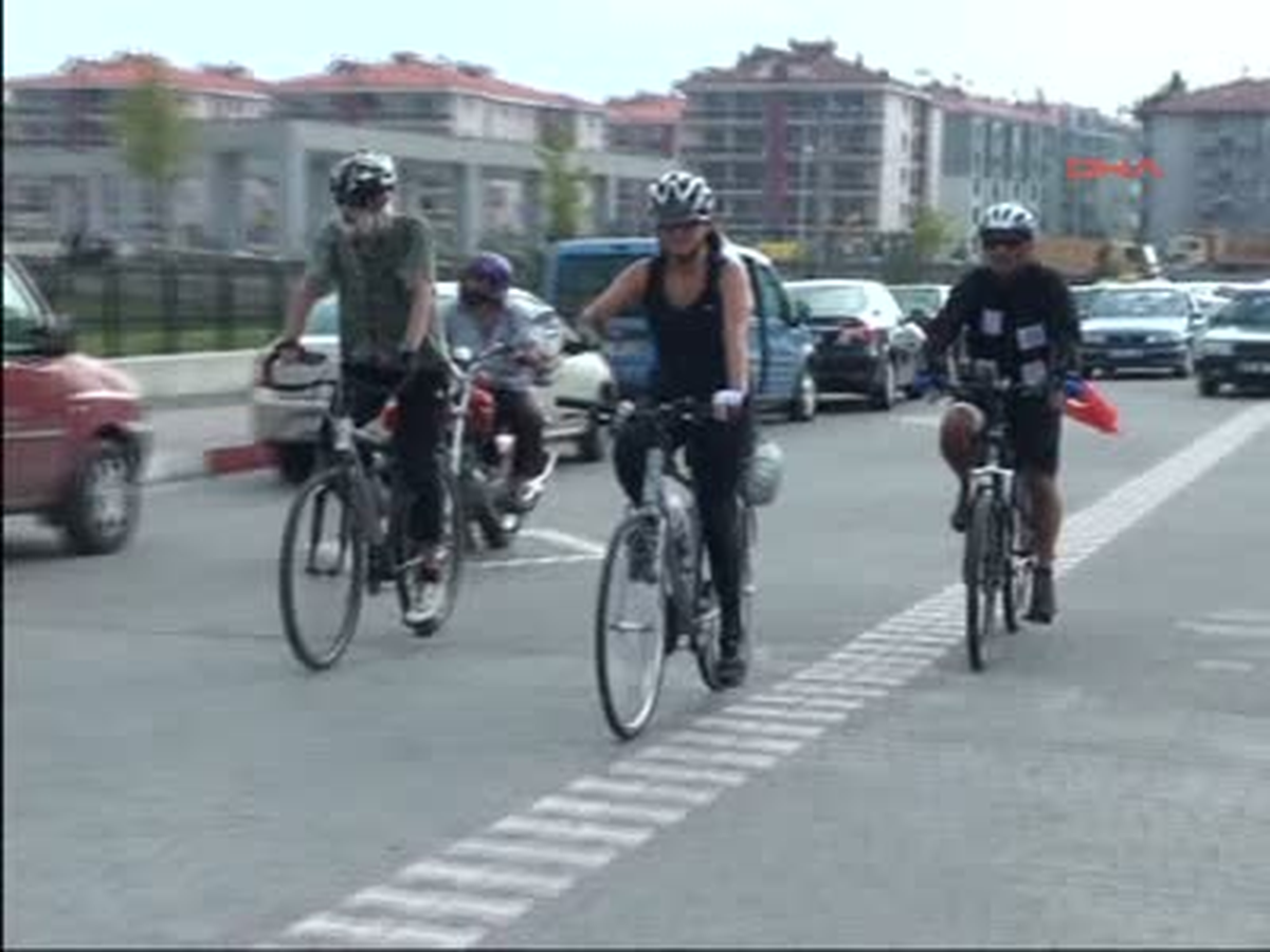Kansere Dikkat Çekmek İçin Pedal Çeviriyorlar