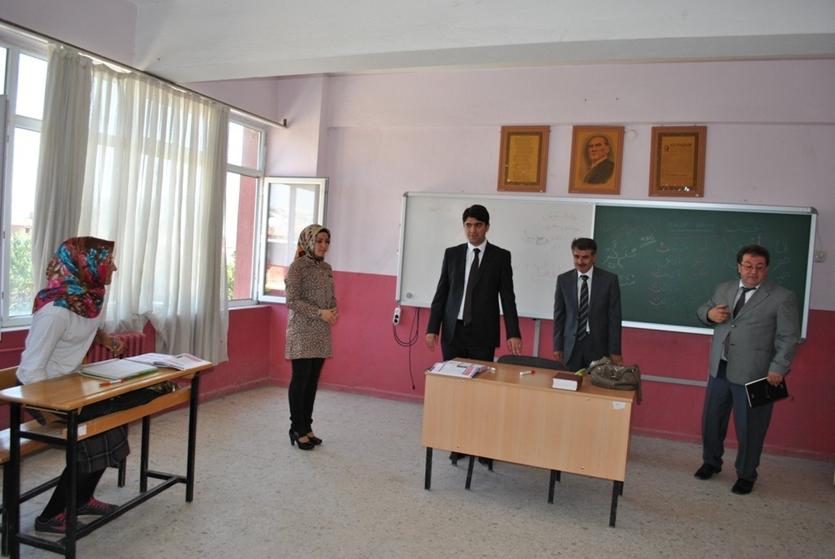 Kaymakam Ortakcı\'dan İmam Hatip Lisesi ile Yatılı Bölge Ortaokuluna Ziyaret