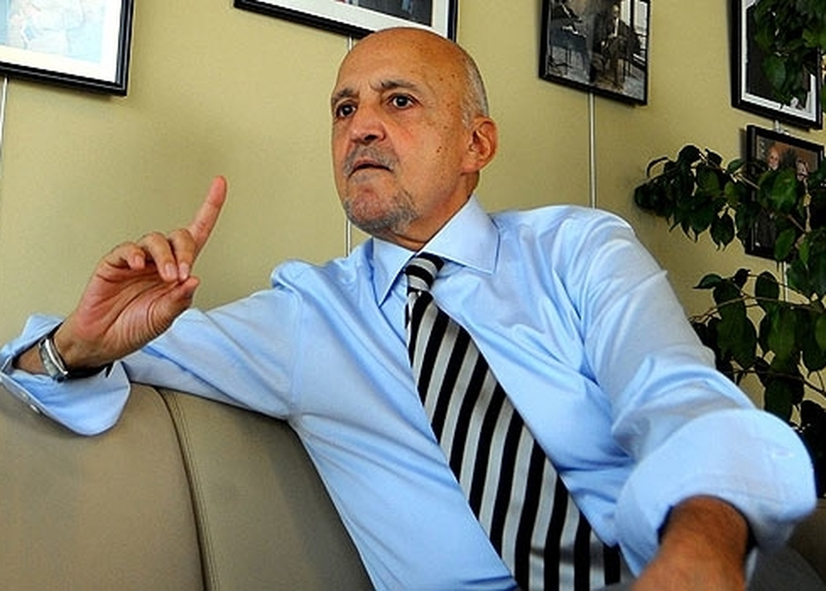 Mehmet Ali Birand, Darbeleri Araştırma Komisyonu\'na Bilgi Verdi