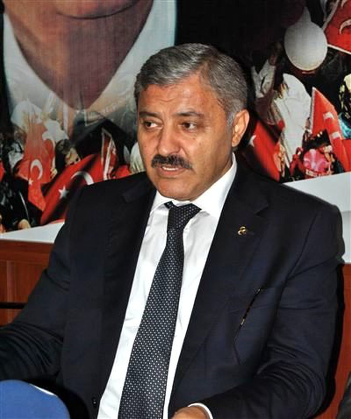 MHP Genel Başkan Adayı Ahmet Çakar, Eskişehir\'de