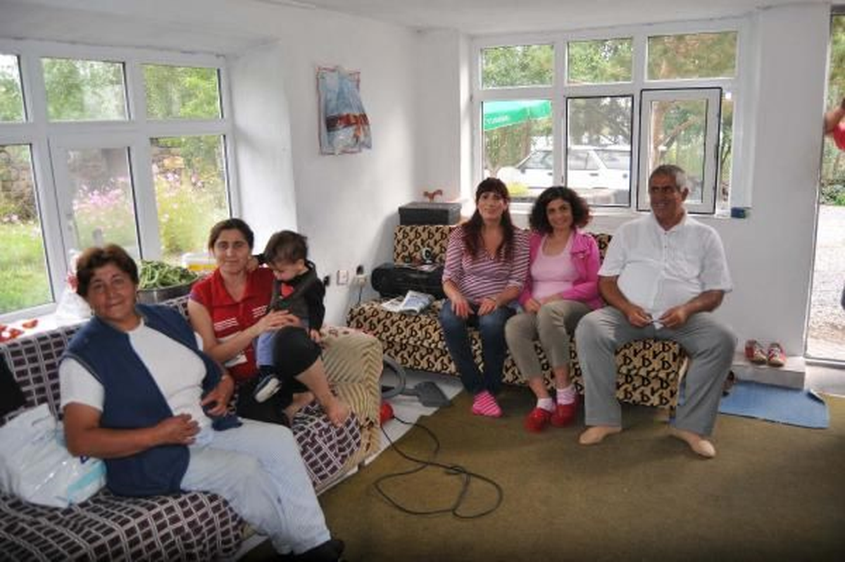 Misafirler İçin 24 Odalı Ev Yaptırdı