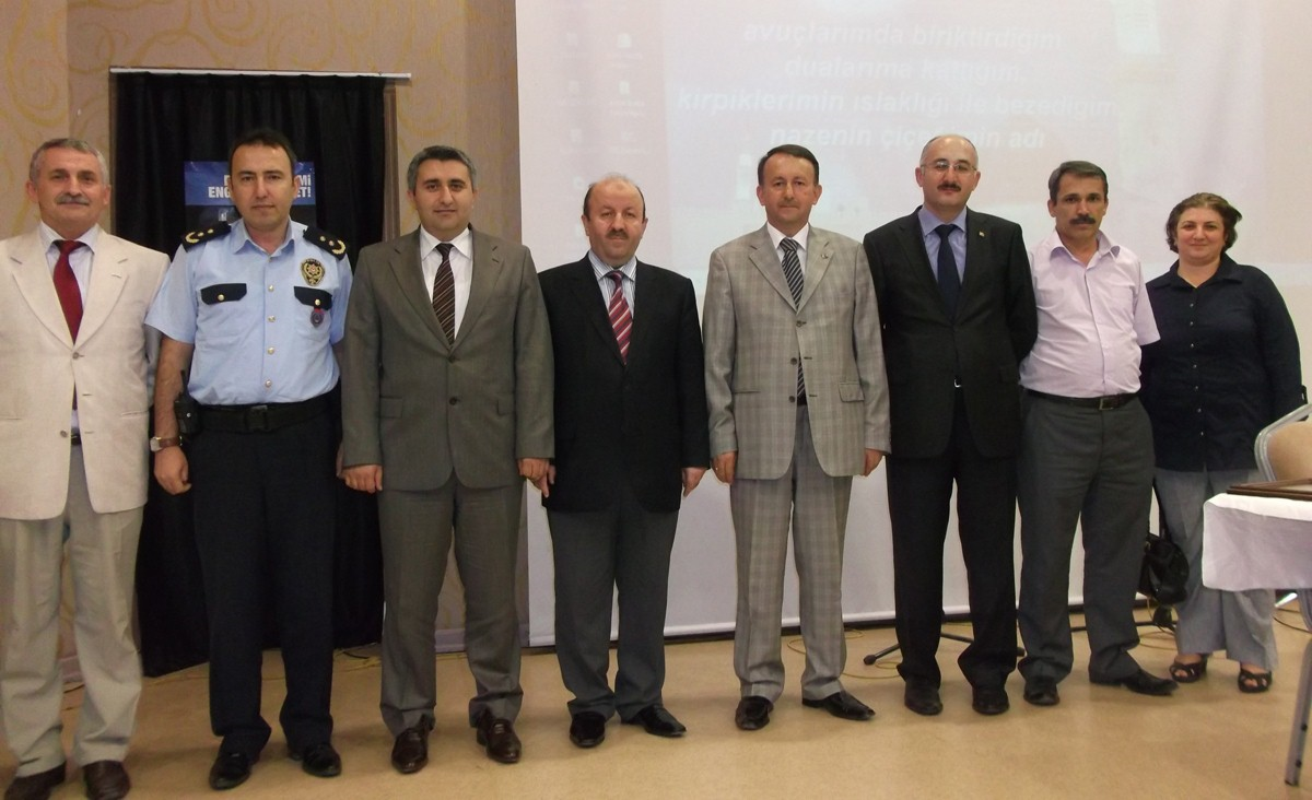 Müftüden Başkan Karabalık\'a Teşekkür Belgesi