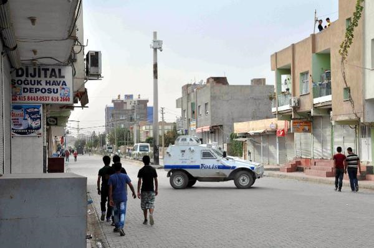 Nusaybin\'de PKK\'lının Cenazesinin Ardından Olaylar Çıktı