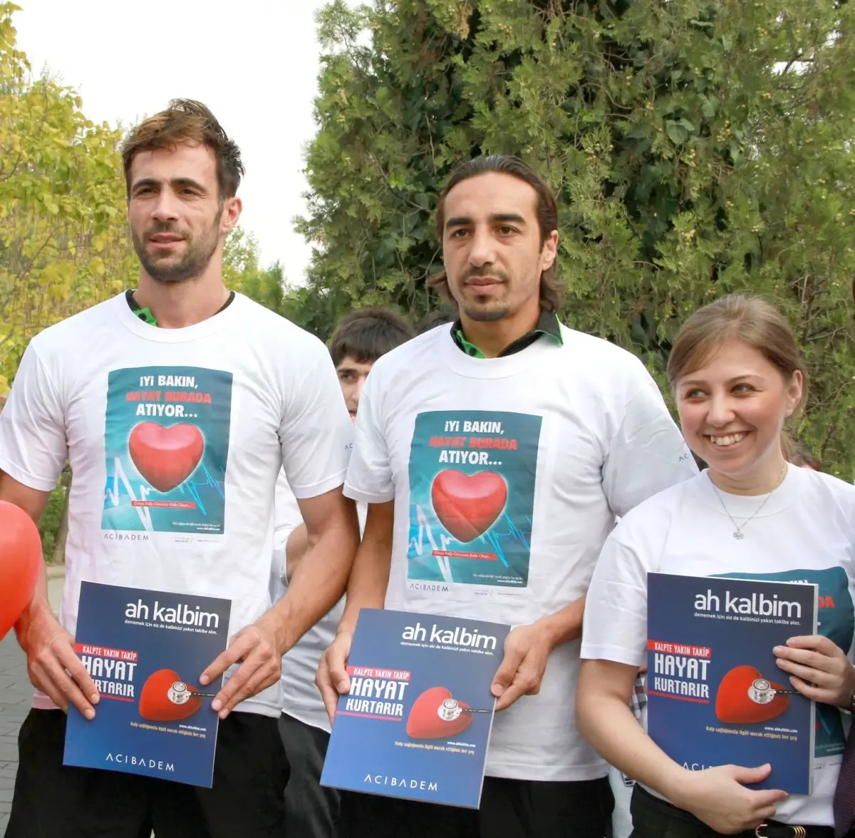 Sağlam ve Futbolcular Kalp Sağlığı İçin Yürüdü