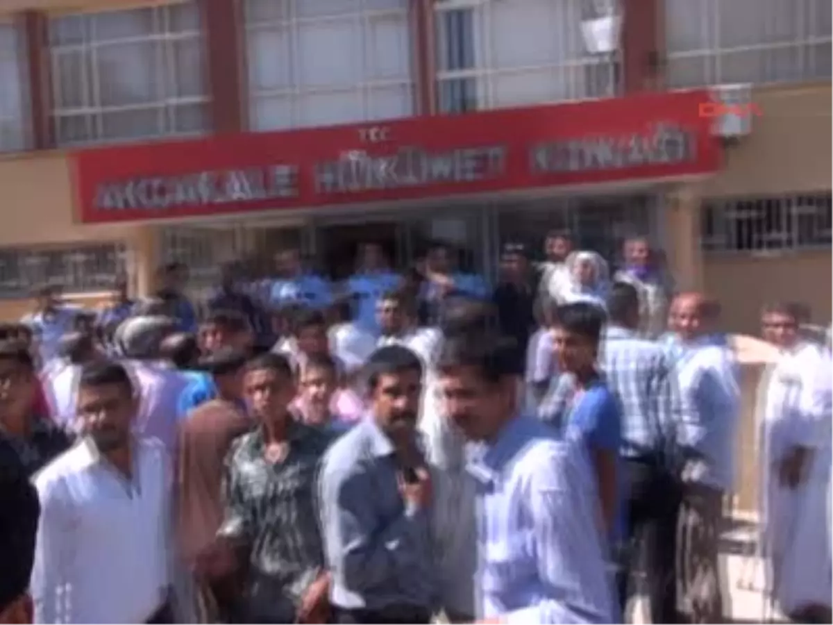 Akçakaleliler Kaymakamlığa Yürüdü