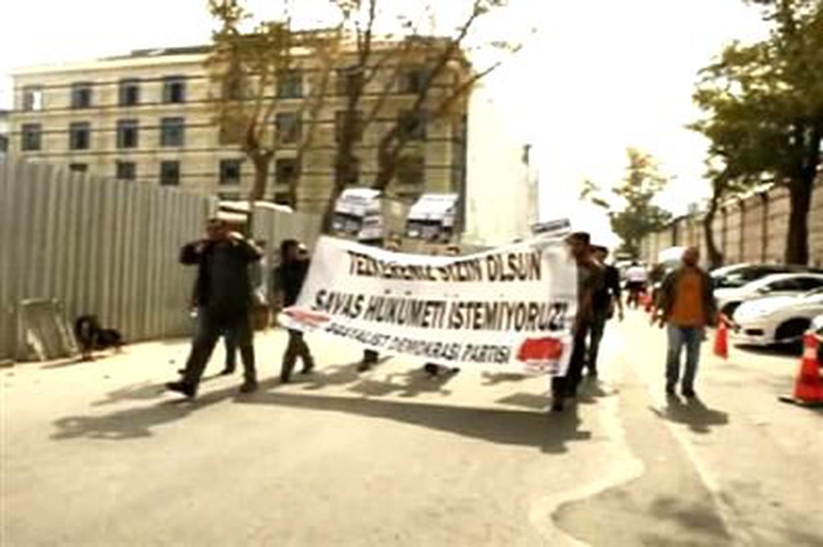 Tezkere Eylemine Polis Müdahalesi