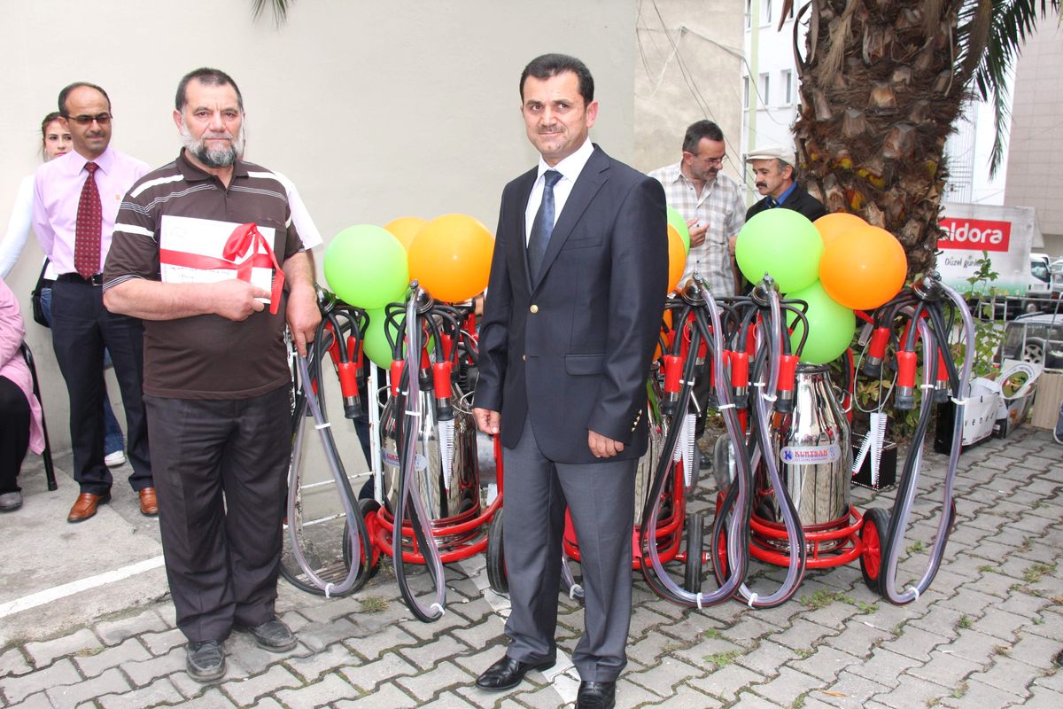 Trabzon\'da Kırsal Kalkınmaya Makine Desteği