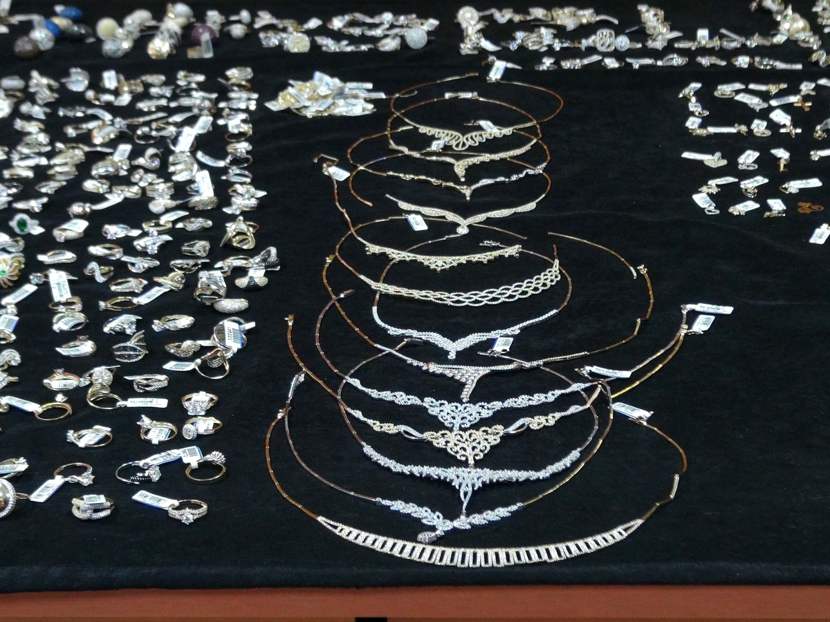 Uluslararası Mücevherat, Sanat ve Malzemeleri Fuarı Açıldı