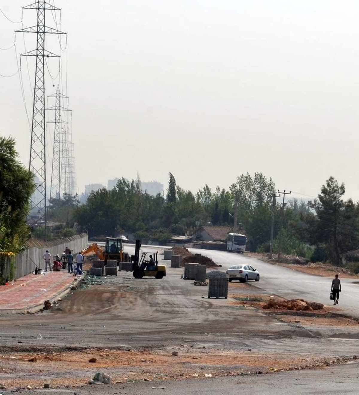 Ünsal Mahallesi\'ne Kaldırım ve Köprü Yapıldı
