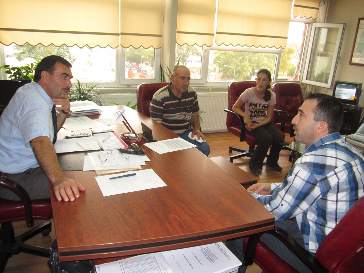 Veliler ve Öğrenciler Öğretmenlerini İstiyor