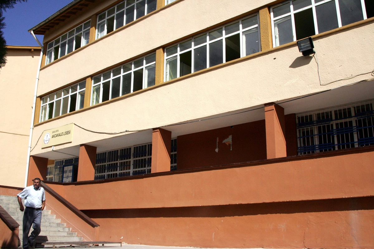Akçakaleli Öğrenciler Okula Gidemedikleri İçin Üzgün