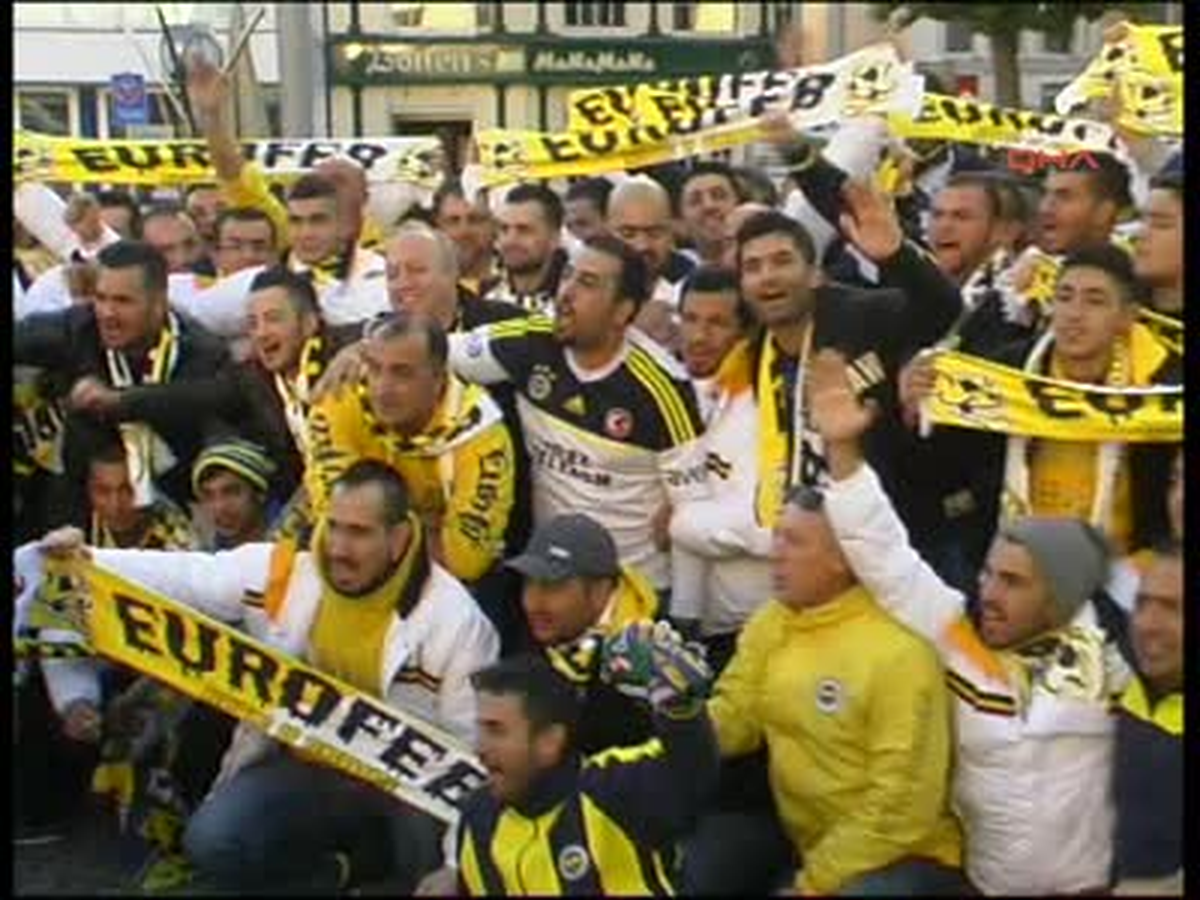 Almanya\'daki Taraftarlar Fenerbahçe\'ye Sahip Çıktı Lacivertli Taraftarlar Sahip Çıktı.2\'lik Sonuçta...