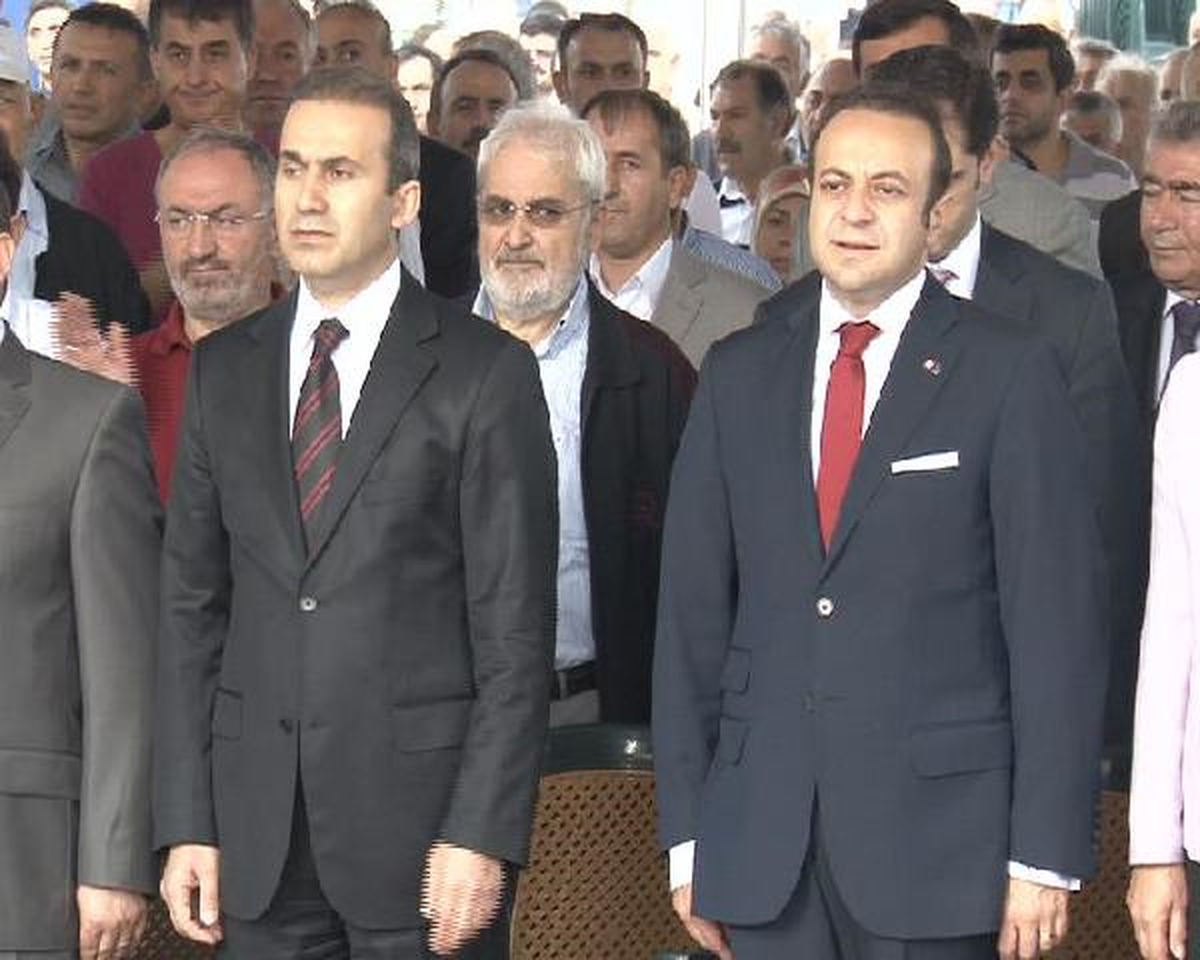 Bağış, CHP ve BDP\'ye Yüklendi