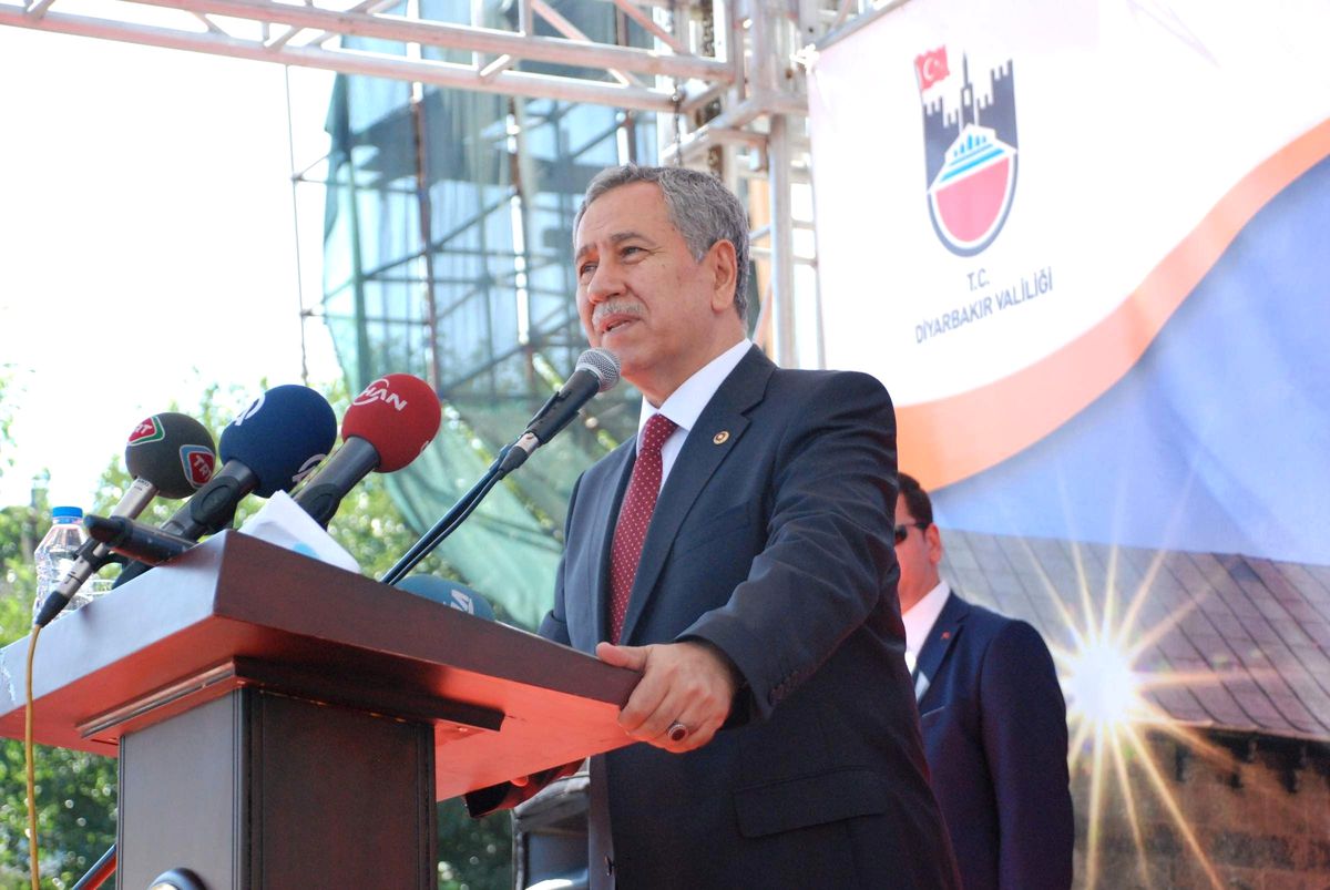 Arınç: Tezkerenin Amacı Savaş Çıkarmak Değil