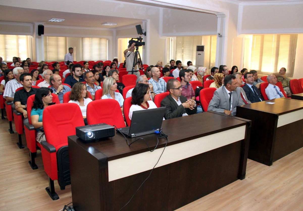 Bergama Kazılarıyla İlgili Konferans