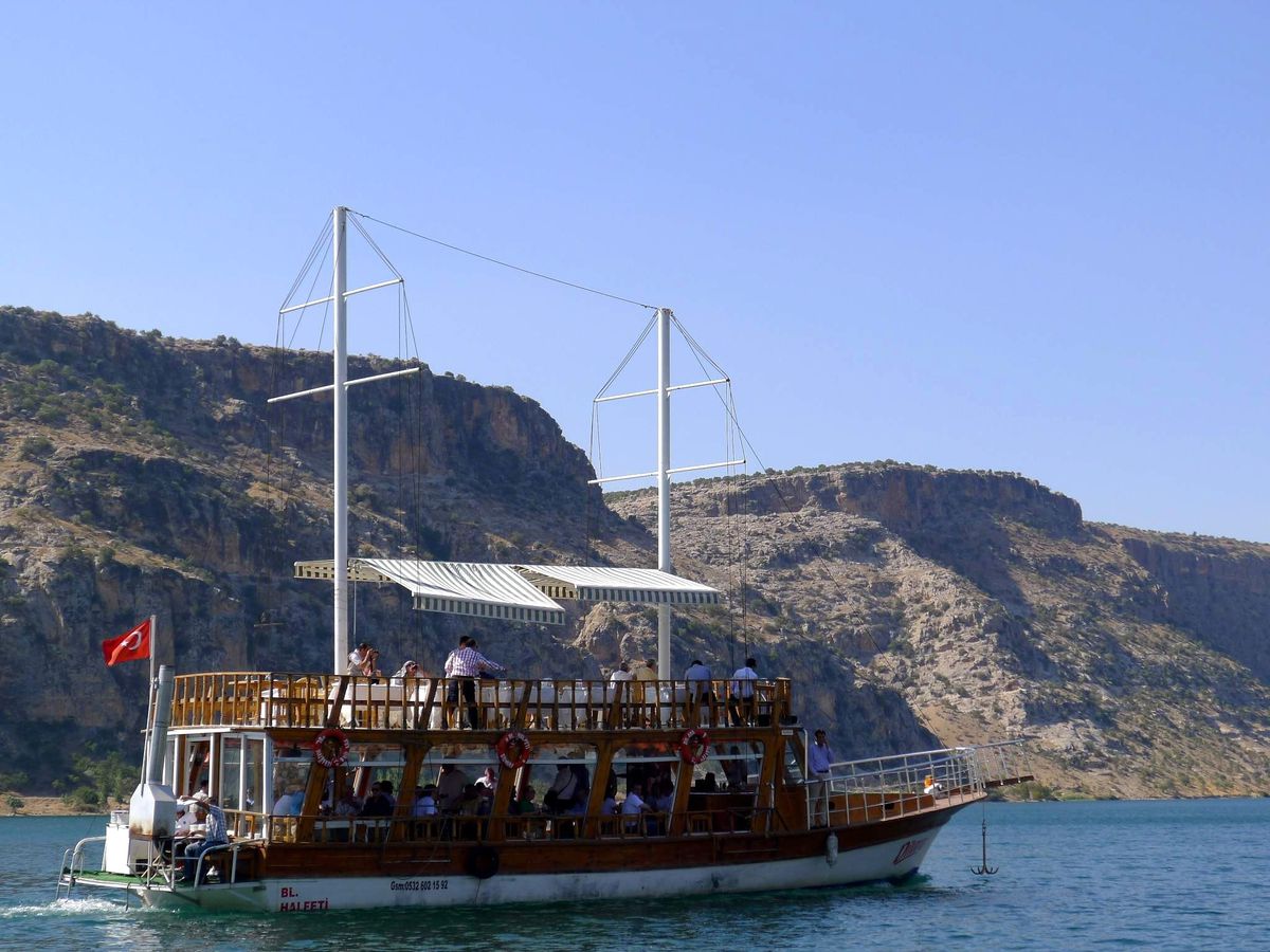 Bursalı İş Adamları Urfa\'da 6. Bölge Teşvik İmkanlarını Araştırıyor