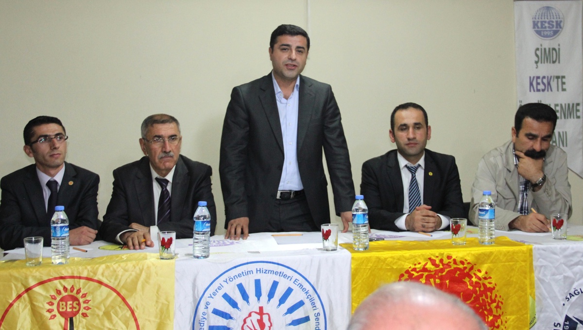 Demirtaş, Stk Temsilcileri ile Bir Araya Geldi