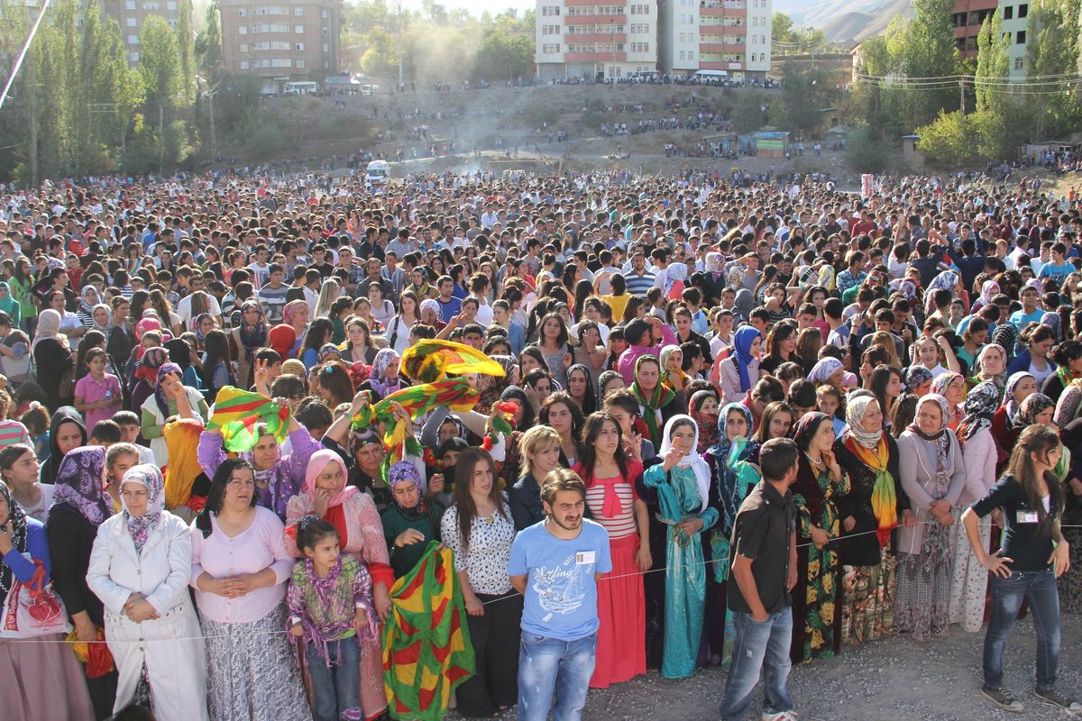 Hakkari\'de Halk Konseri Başladı