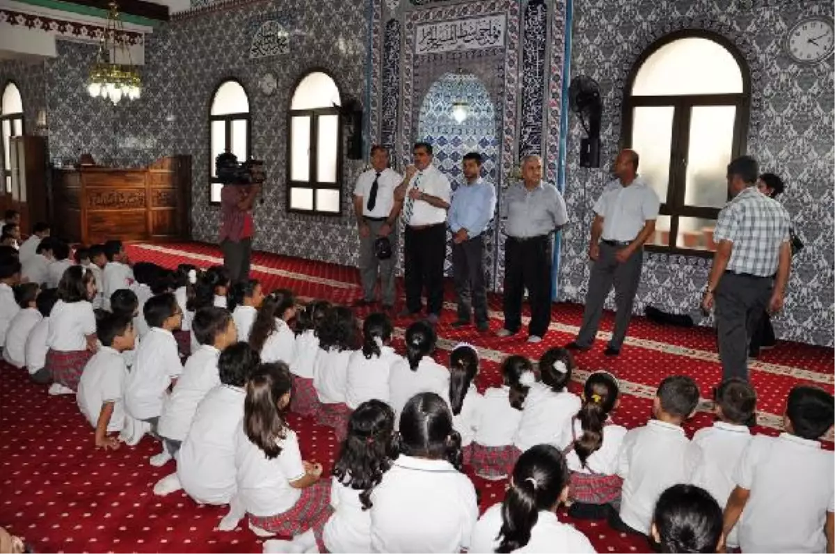 İlkokul Öğrencilerine Cami Turu