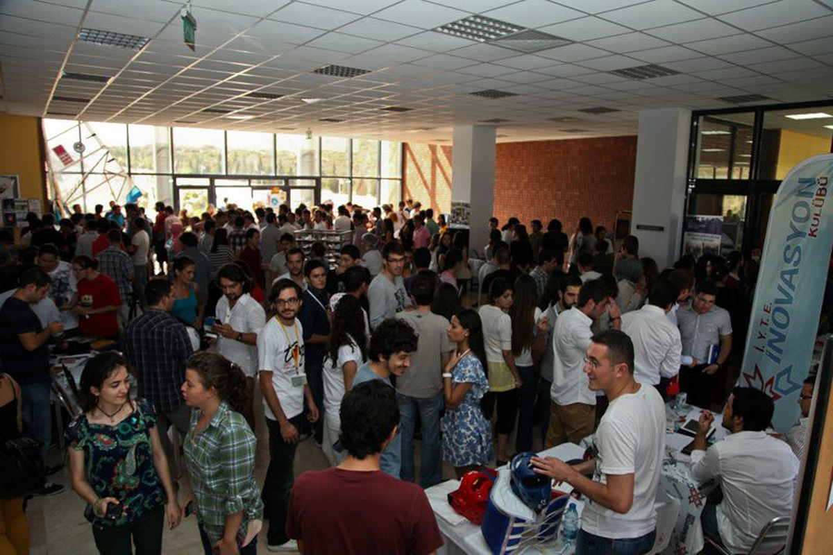 İyte\'nin Öğrenci Toplulukları Faaliyetlerine Başlıyor