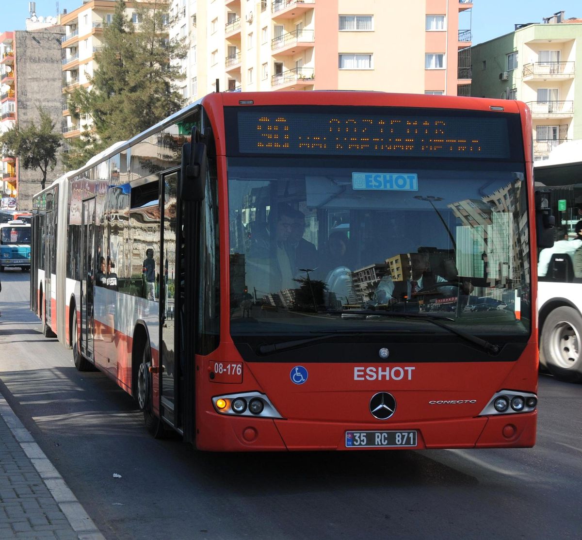 İzmir\'de Toplu Ulaşımda Tarihi Rekor