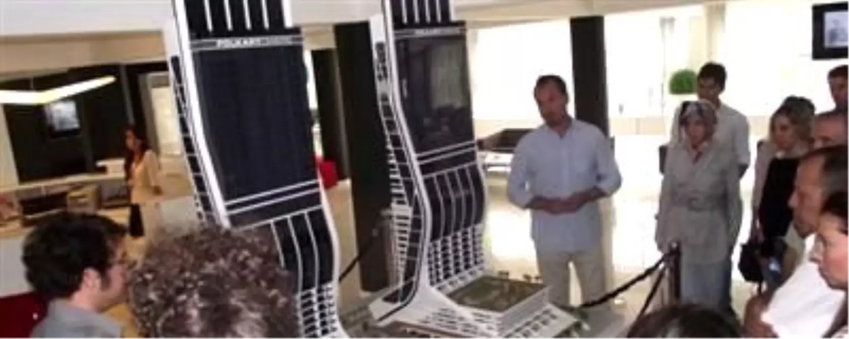 İzmirli Mimarlar Folkart Towers\'ı İnceledi