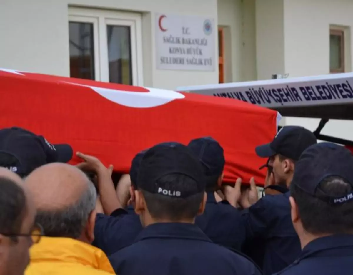 Konyalı 2 Şehit Polisin Cenazelerini Almaya Babaları Gitti(2)