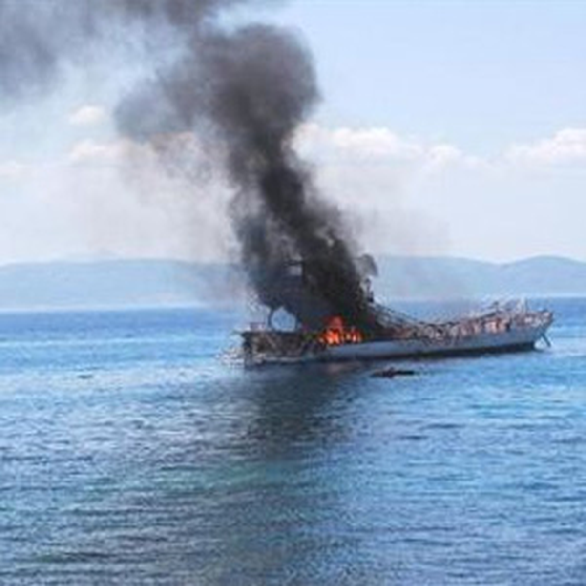 Marmaris\'te Tur Teknesi Battı