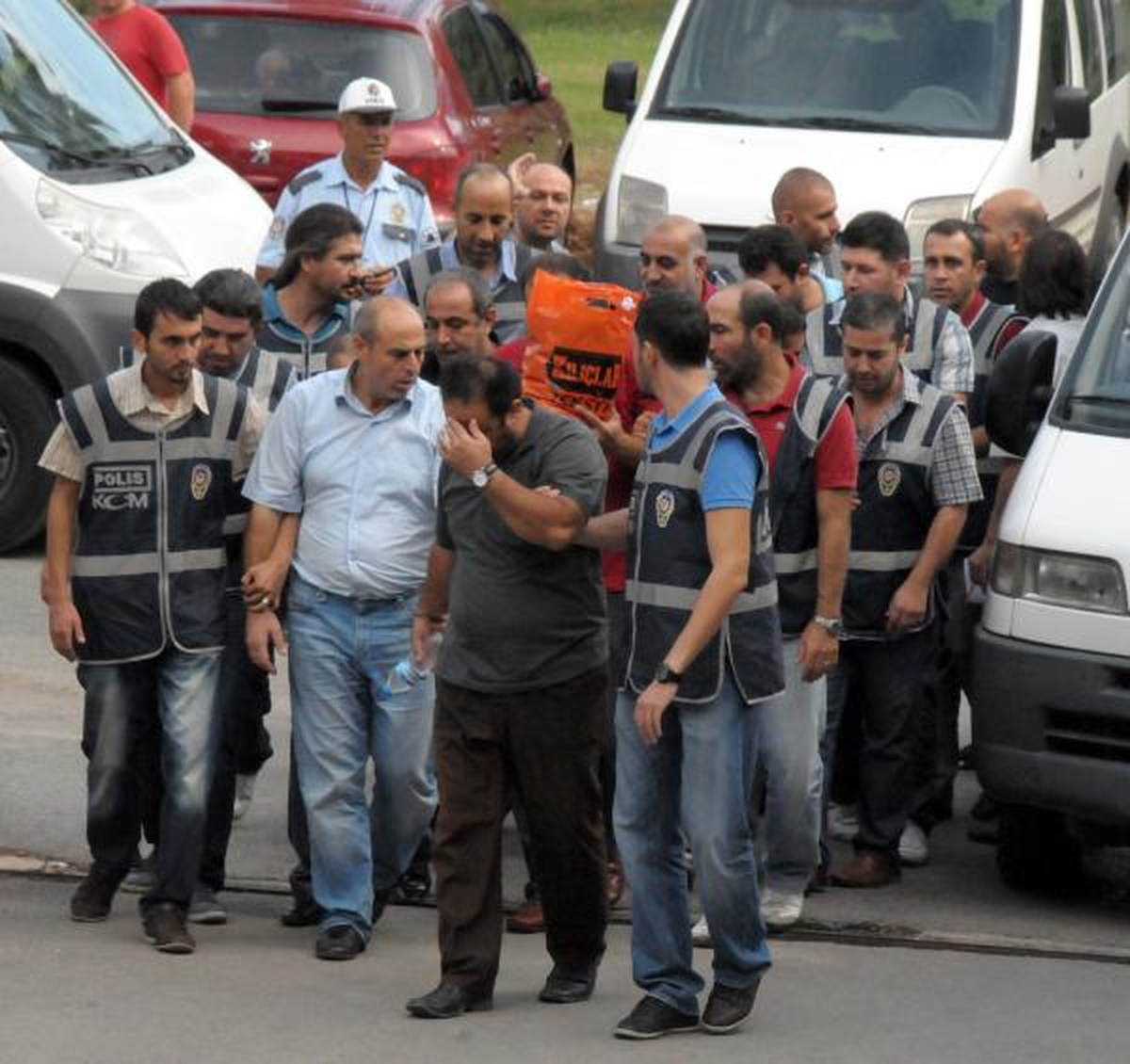 Mersin\'de Dolandırıcılık Operasyonu