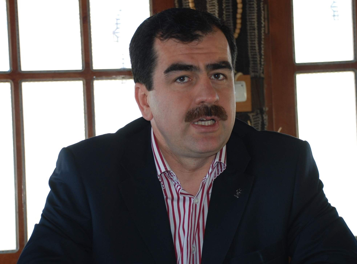 Milletvekili Erdem Gençlik Merkezine Ziyaret Etti