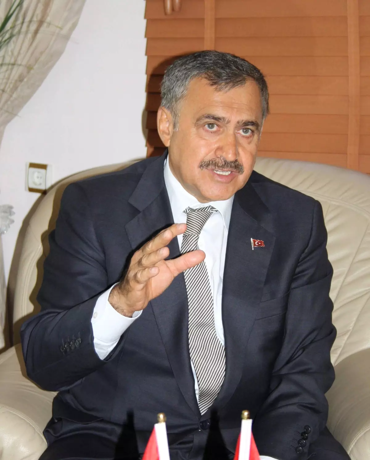 Orman ve Su İşleri Bakanı Veysel Eroğlu, Başbakan Recep Tayyip Erdoğan\'ın 2071 Yılını Hedef...