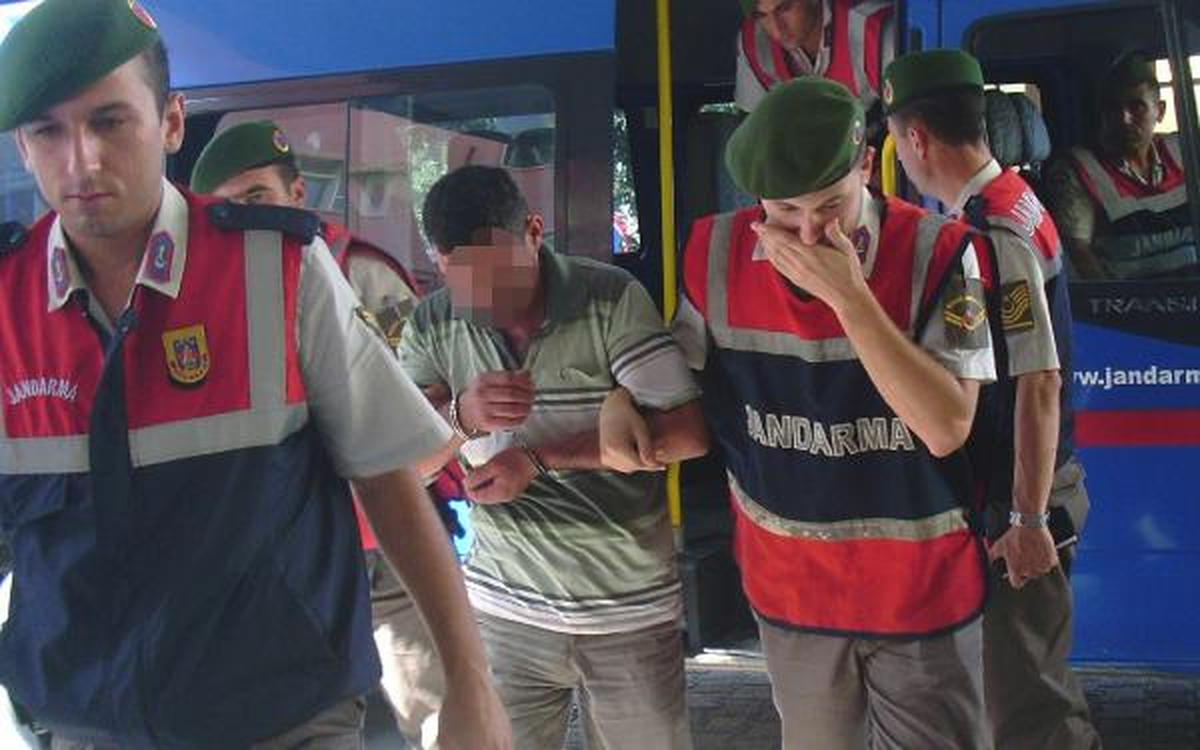 Öz Kızına Tecavüz Edip Öldürdüğü İddiasıyla Gözaltına Alındı