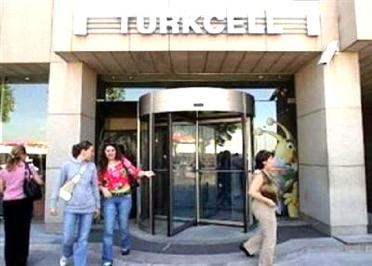Turkcell Revizyona Doymuyor