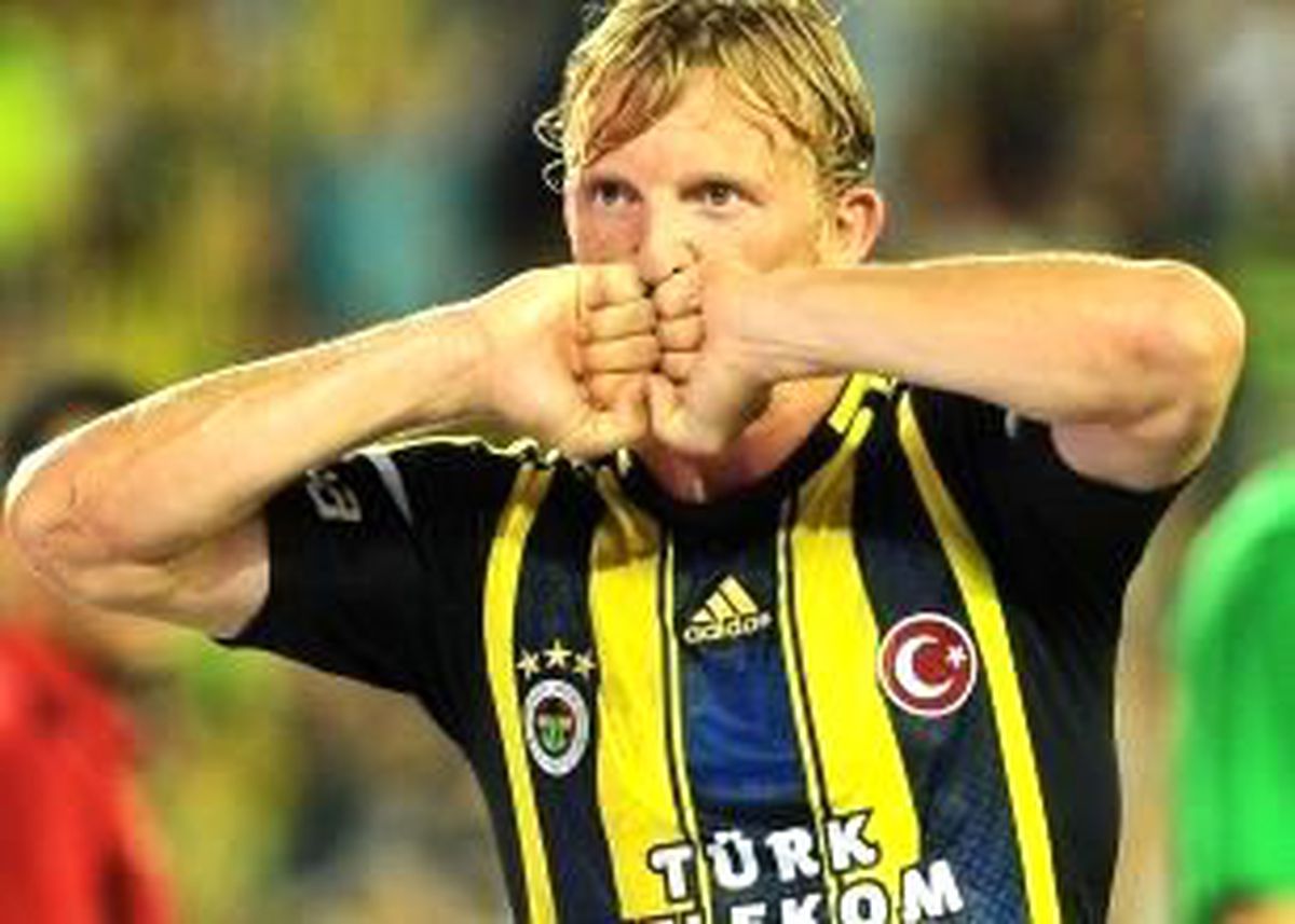 Kanarya UEFA\'da Manşette!