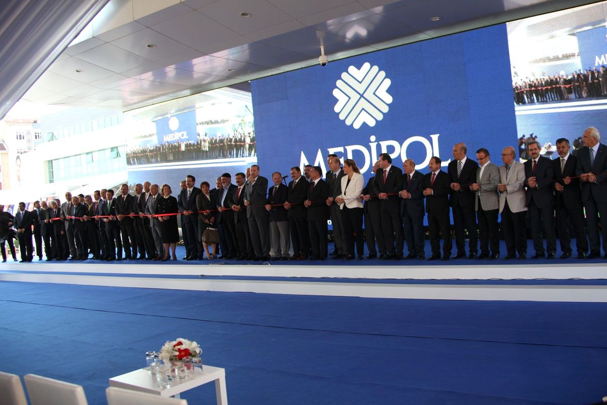 Bağcılar'daki Medipol Mega Hastaneler Kompleksi Açıldı