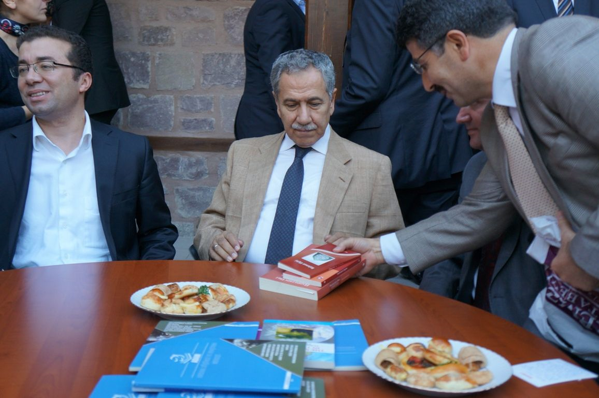 Başbakan Yardımcısı Arınç, Sarı Kadı Medresesi\'nin Açılışını Yaptı